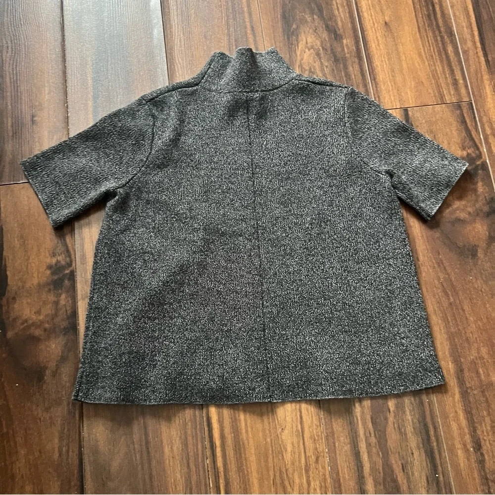 Zara Short Sleeve Mock Neck Top – M - Picture 5 of 7